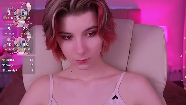 Snapshot of HaylaAmber chatting on 02/17/25, 01:11 HaylaAmber online show from 02/17/25, 01:11