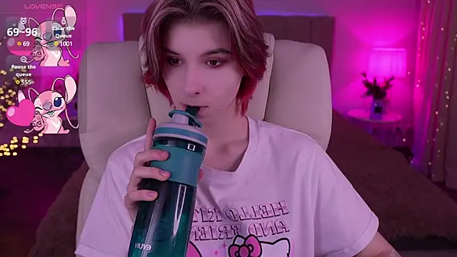 Snapshot of HaylaAmber chatting on 02/07/25, 06:56 HaylaAmber online show from 02/07/25, 06:56