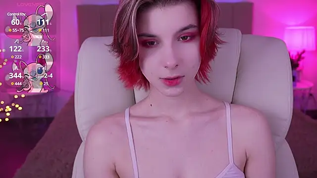 Snapshot of HaylaAmber chatting on 02/04/25, 08:06 HaylaAmber online show from 02/04/25, 08:06