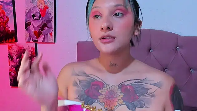 Snapshot of Mila_nixon02 chatting on 07/04/26, 04:44 Mila nixon02 online show from 07/04/26, 04:44