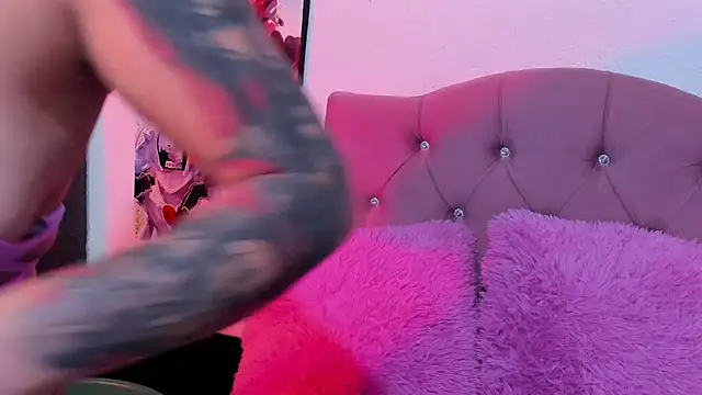 Mila nixon02 online show from 10/12/25, 04:36