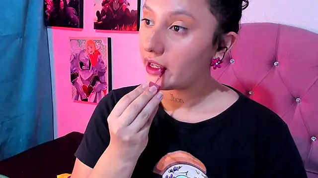 Mila nixon02 online show from 11/16/25, 05:06