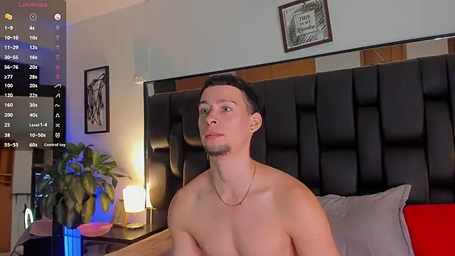 JadeSmiith  online show from 09/18/25, 10:57