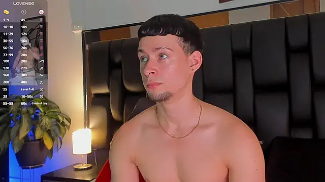 JadeSmiith  online show from 10/22/25, 10:52