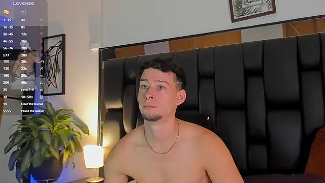 JadeSmiith  online show from 12/04/25, 10:31