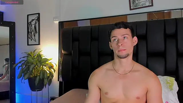 JadeSmiith  online show from 11/24/25, 10:43