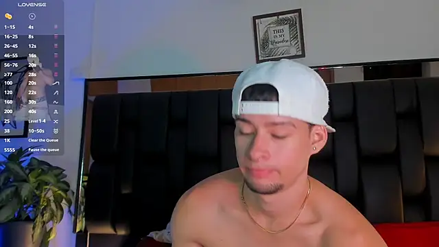 JadeSmiith  online show from 11/21/25, 10:42