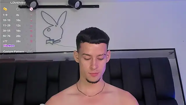 JadeSmiith  online show from 03/22/25, 01:32