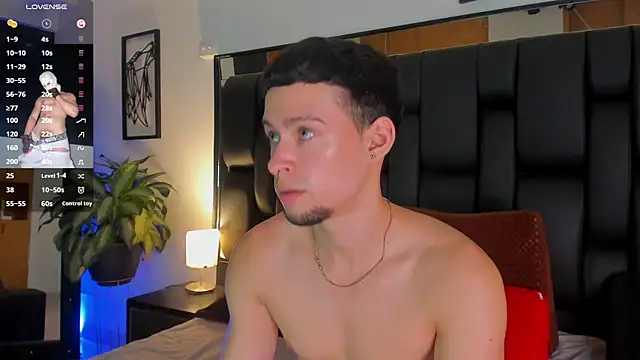 JadeSmiith  online show from 10/01/25, 10:24