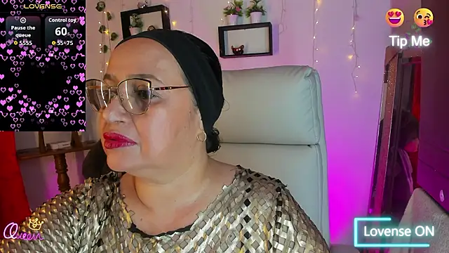 Gia Nahomi online show from 02/15/26, 09:14