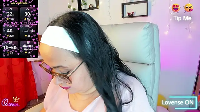 Gia Nahomi online show from 03/02/26, 10:17