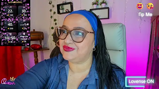 Gia Nahomi online show from 03/12/26, 10:47