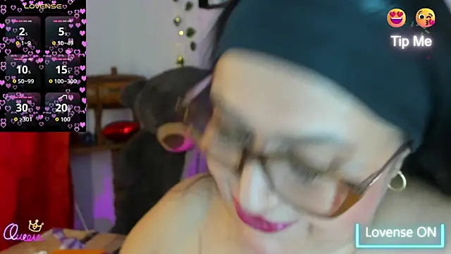 Gia Nahomi online show from 05/03/26, 10:13