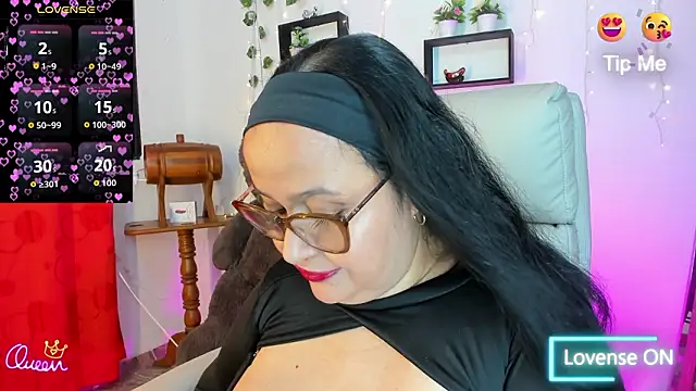 Gia Nahomi online show from 02/22/26, 03:20