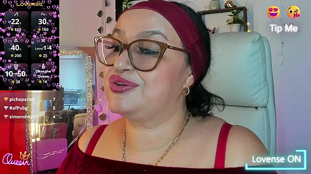 Gia Nahomi online show from 05/15/26, 11:36