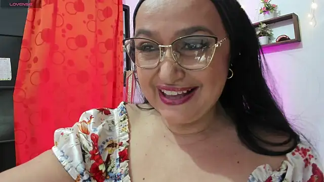 Gia Nahomi online show from 01/06/26, 10:14