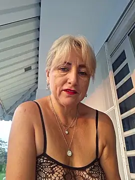 almaluna7 online show from 03/23/26, 10:31
