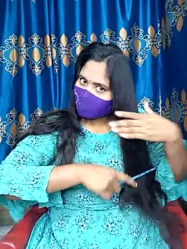 Snapshot of Hot_Maleka chatting on 03/22/25, 01:22 Hot Maleka online show from 03/22/25, 01:22