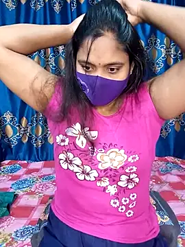 Snapshot of Hot_Maleka chatting on 03/23/25, 01:20 Hot Maleka online show from 03/23/25, 01:20