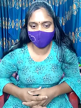 Snapshot of Hot_Maleka chatting on 03/18/25, 06:06 Hot Maleka online show from 03/18/25, 06:06