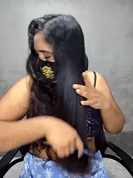 Snapshot of Hot_Maleka chatting on 09/13/25, 01:27 Hot Maleka online show from 09/13/25, 01:27