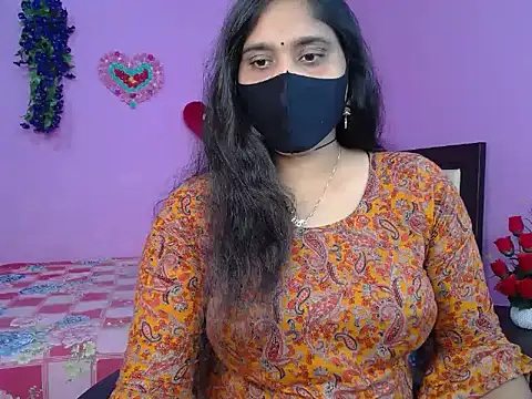 Hot Maleka online show from 04/11/26, 05:05