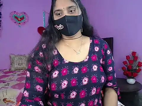 Hot Maleka online show from 02/24/26, 04:30