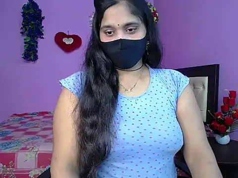 Hot Maleka online show from 05/24/26, 05:02