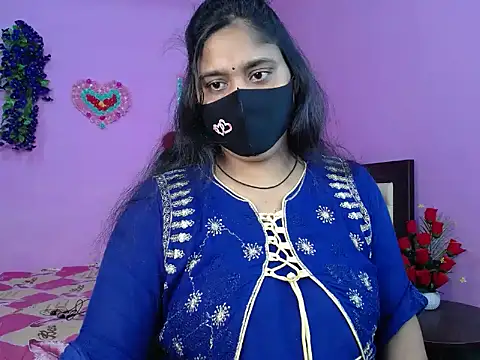 Hot Maleka online show from 03/19/26, 01:38