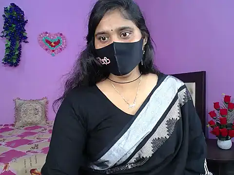 Hot Maleka online show from 03/08/26, 02:15