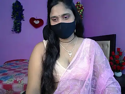 Hot Maleka online show from 05/20/26, 04:37