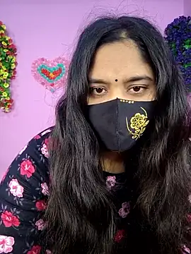 Hot Maleka online show from 12/15/25, 01:22