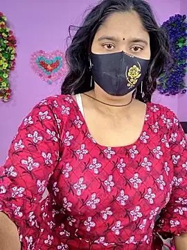 Hot Maleka online show from 12/18/25, 01:22