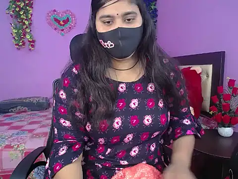 Hot Maleka online show from 01/11/26, 01:45