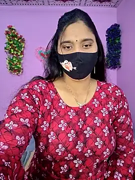 Hot Maleka online show from 11/04/25, 04:11