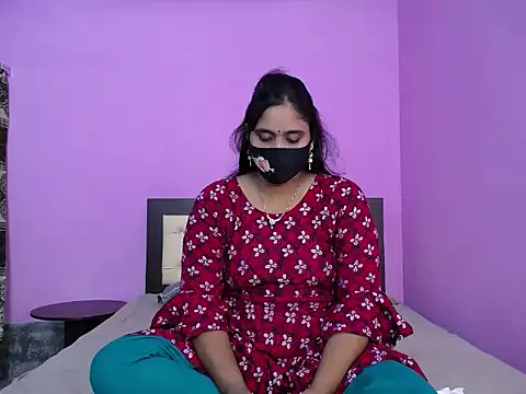 Hot Maleka online show from 10/23/25, 03:21