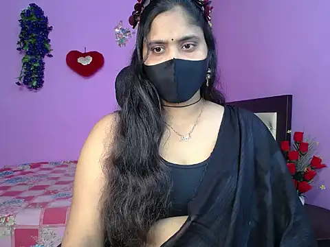 Hot Maleka online show from 05/13/26, 04:47