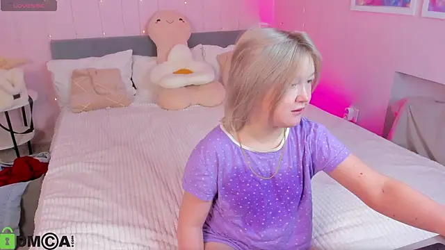 Sara Robinson online show from 04/21/26, 02:51