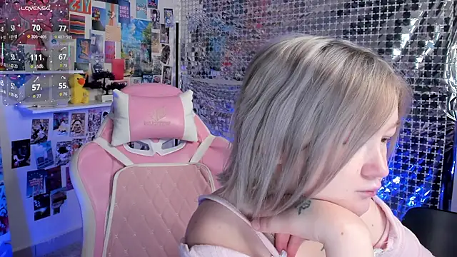 Sara Robinson online show from 03/28/26, 03:07