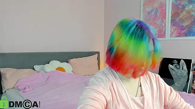 Sara Robinson online show from 11/26/25, 02:44