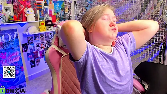 Sara Robinson online show from 04/06/26, 03:24