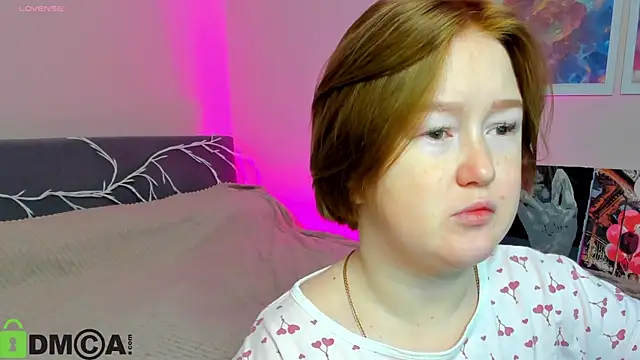 Sara Robinson online show from 10/23/25, 02:21