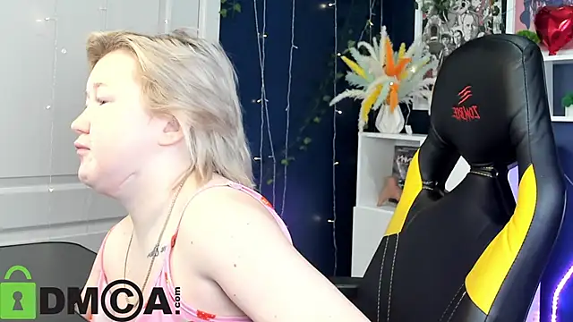 Sara Robinson online show from 05/09/26, 02:59