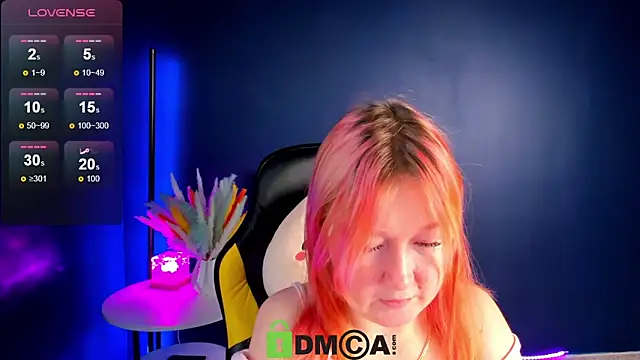 Snapshot of Sara_Robinson chatting on 02/19/25, 10:12 Sara Robinson online show from 02/19/25, 10:12