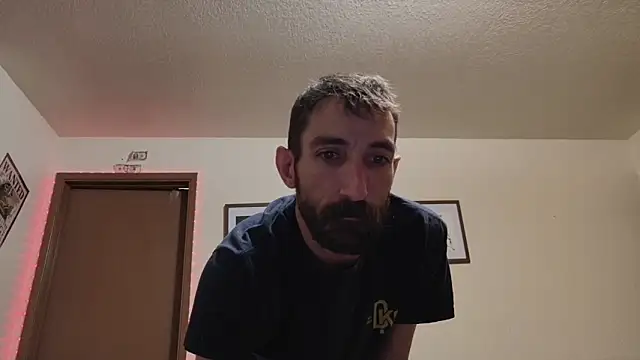 Snapshot of SlammyDjr chatting on 11/29/25, 11:38 SlammyDjr online show from 11/29/25, 11:38