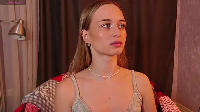 Tiffanyhunt online show from 01/10/26, 03:07