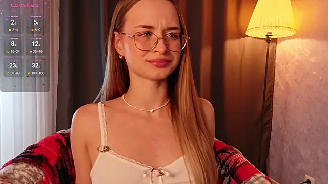 Tiffanyhunt online show from 12/17/25, 03:17