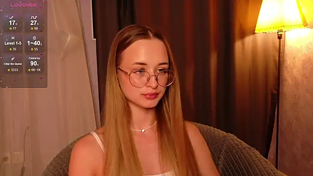 Tiffanyhunt online show from 11/26/25, 01:33