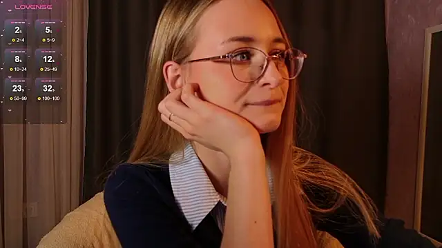 Tiffanyhunt online show from 02/10/26, 03:11