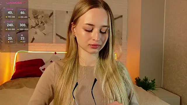 Snapshot of Tiffanyhunt chatting on 03/12/26, 03:16 Tiffanyhunt online show from 03/12/26, 03:16